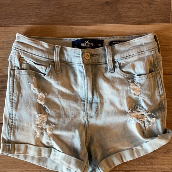 Hollister advanced stretch high-rise 3” shorts - Picture 4 of 6